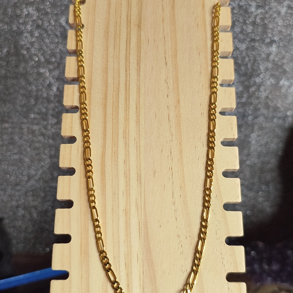 Stylish Gold Link Necklace
